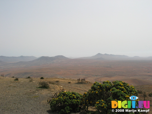 27853 View over mountains